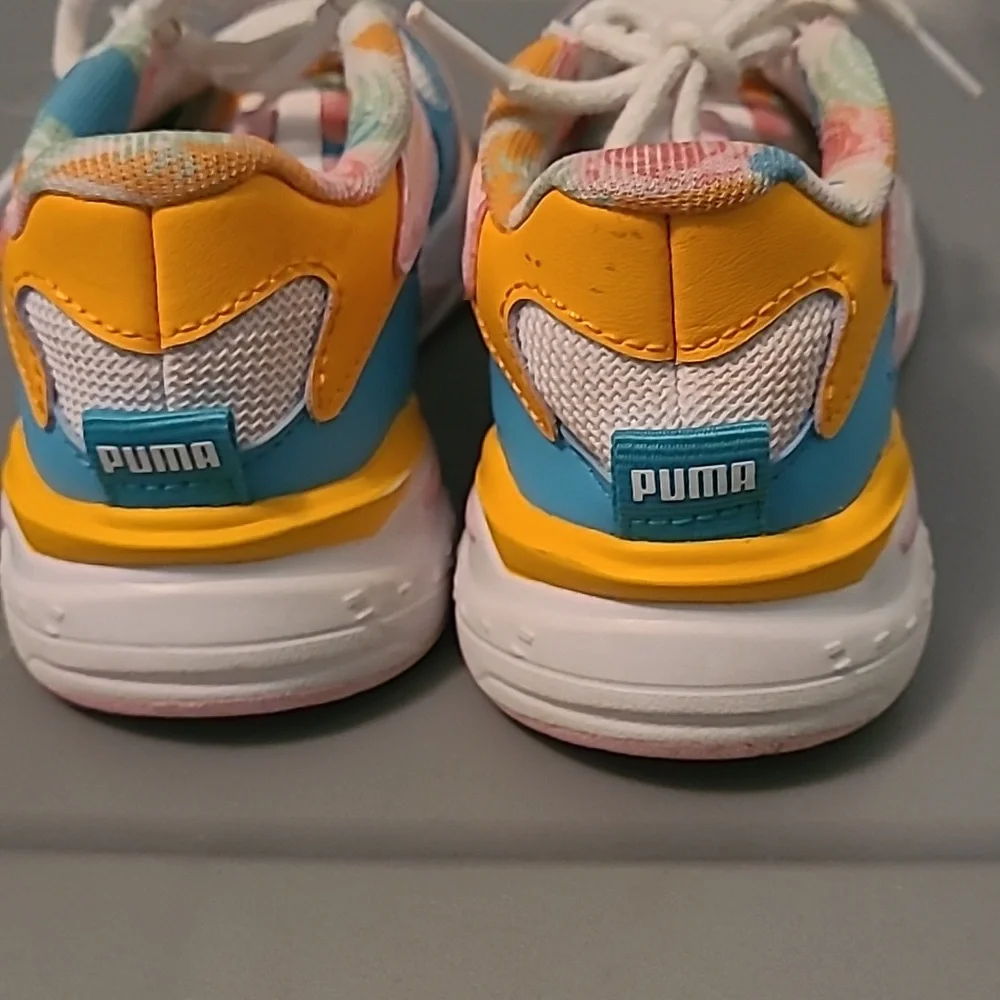 Pumas - Picture 2 of 5